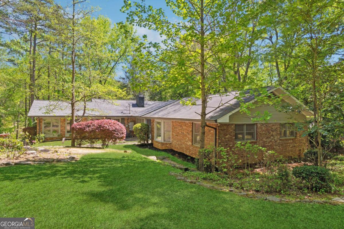 1387 Springdale Road Property Photo 37
