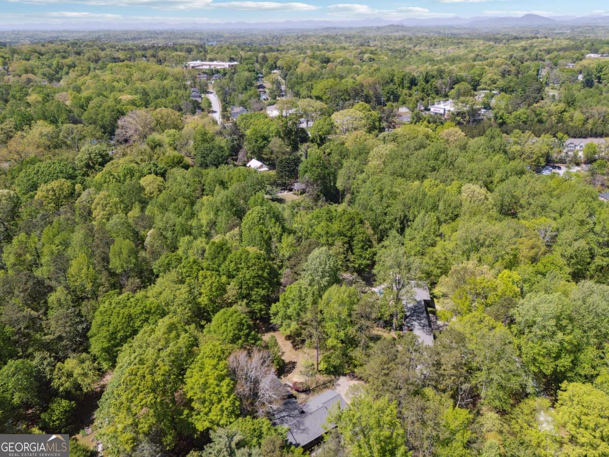 1387 Springdale Road Property Photo 43