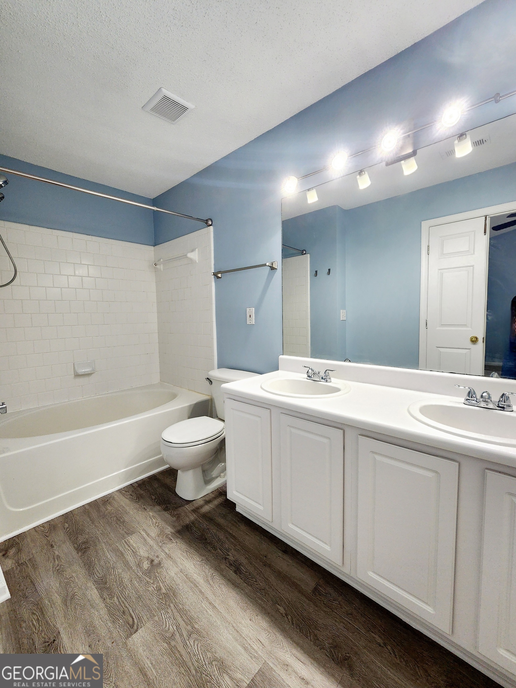 10900 Wittenridge Drive # H8 Property Photo 17