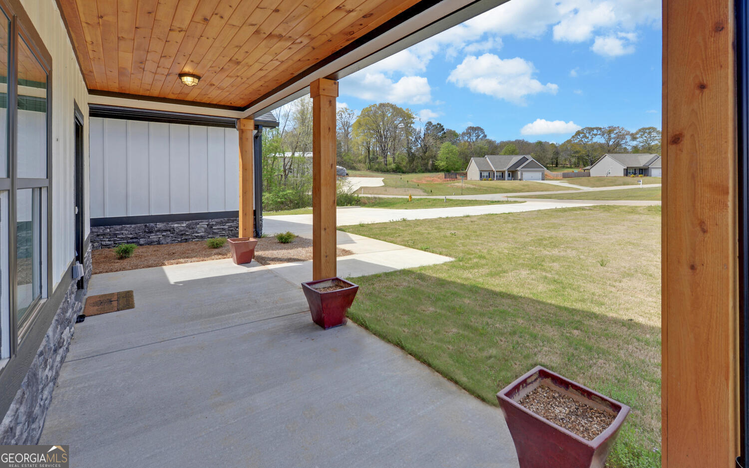 111 Topher Street Property Photo 3