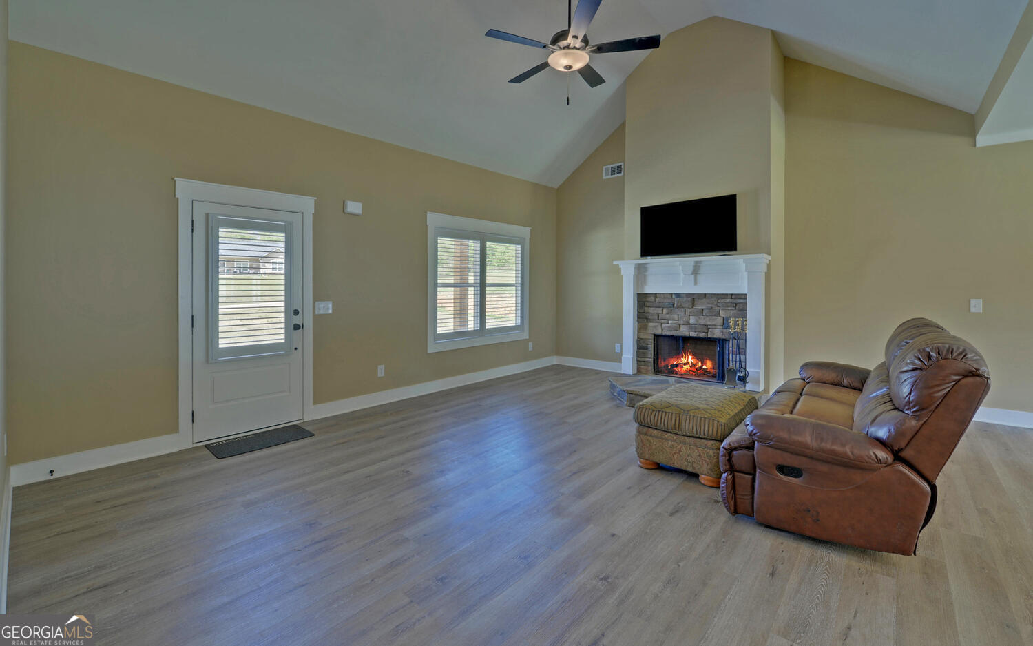 111 Topher Street Property Photo 7
