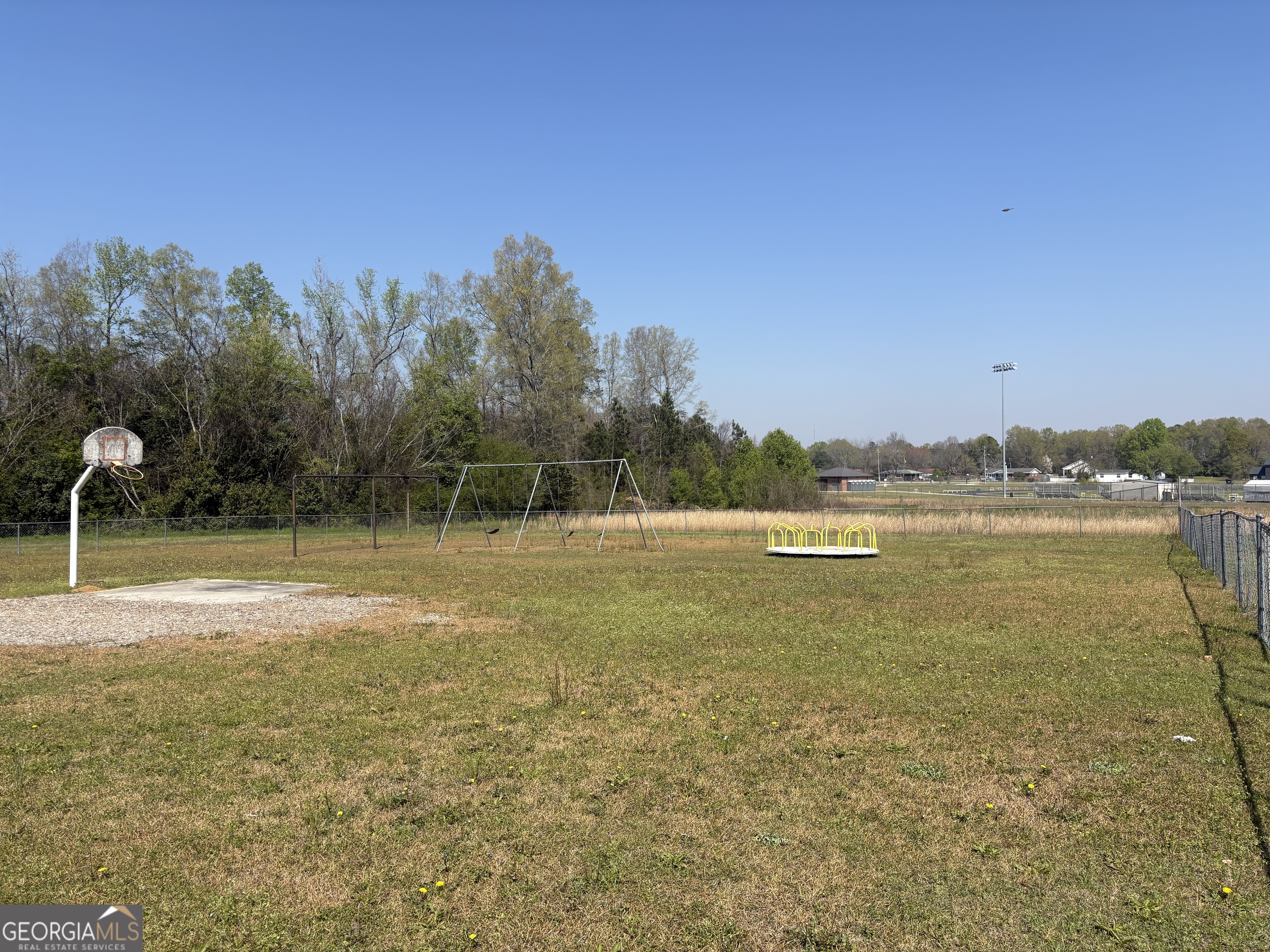 513 Industrial Drive Property Photo 10