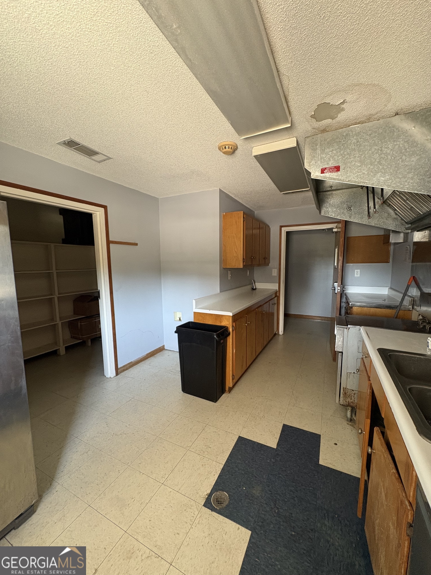 513 Industrial Drive Property Photo 19