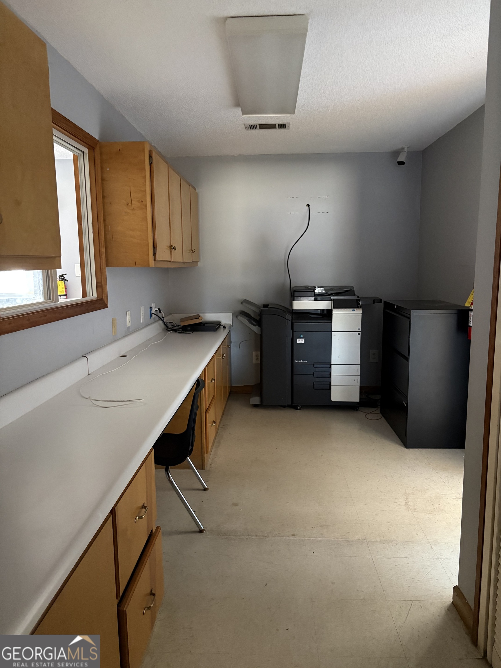 513 Industrial Drive Property Photo 25