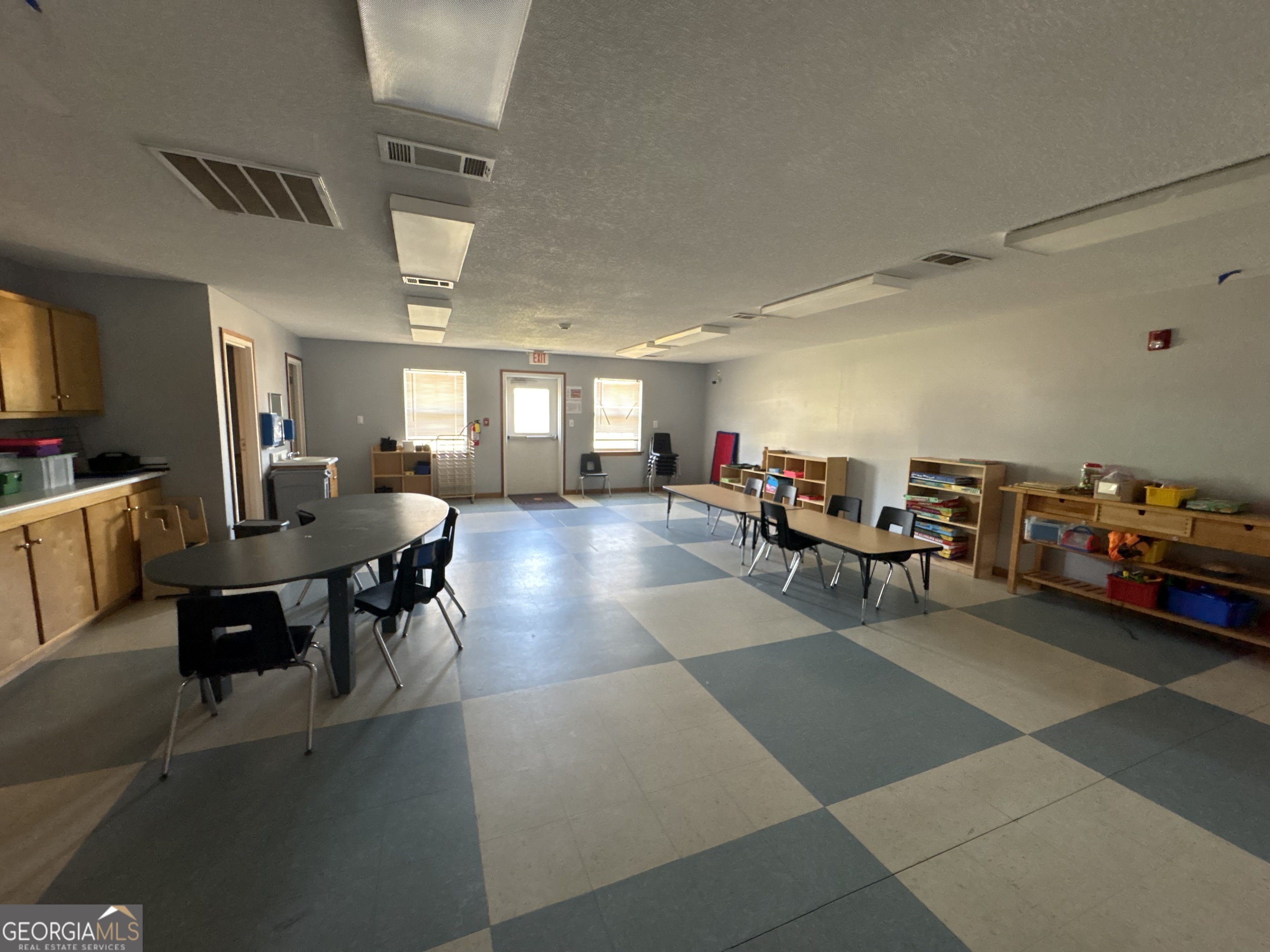 513 Industrial Drive Property Photo 32