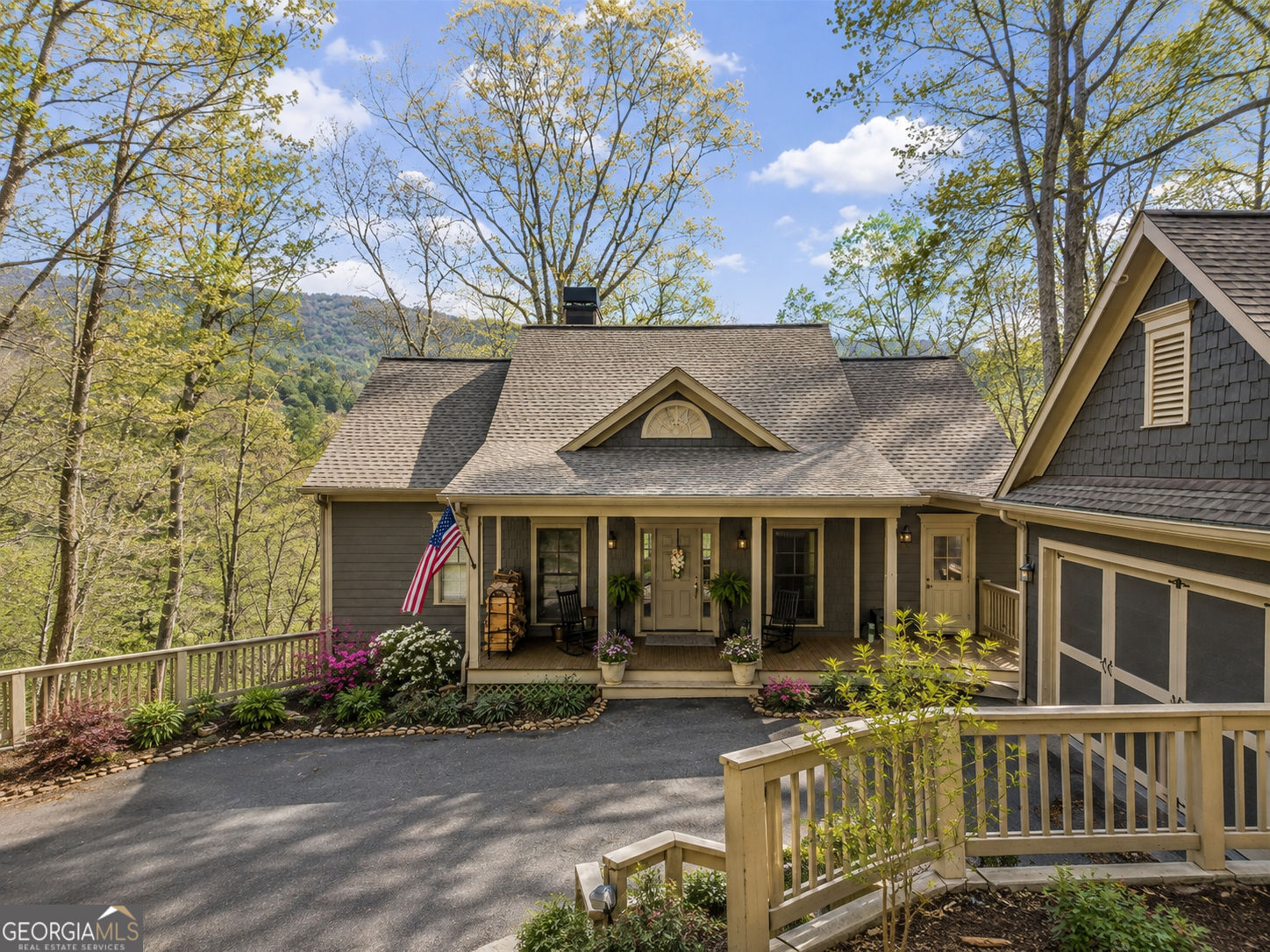 1458 Valley View Drive Property Photo 1