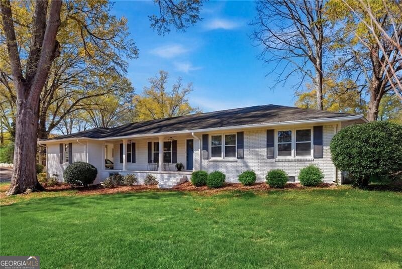 555 Allgood Road Ne Property Photo 1
