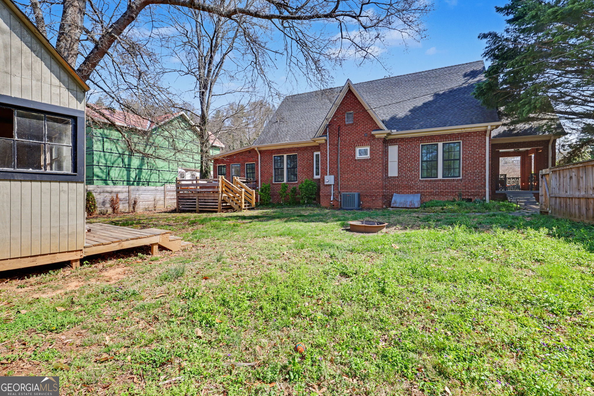 33 Maple Street Property Photo 55