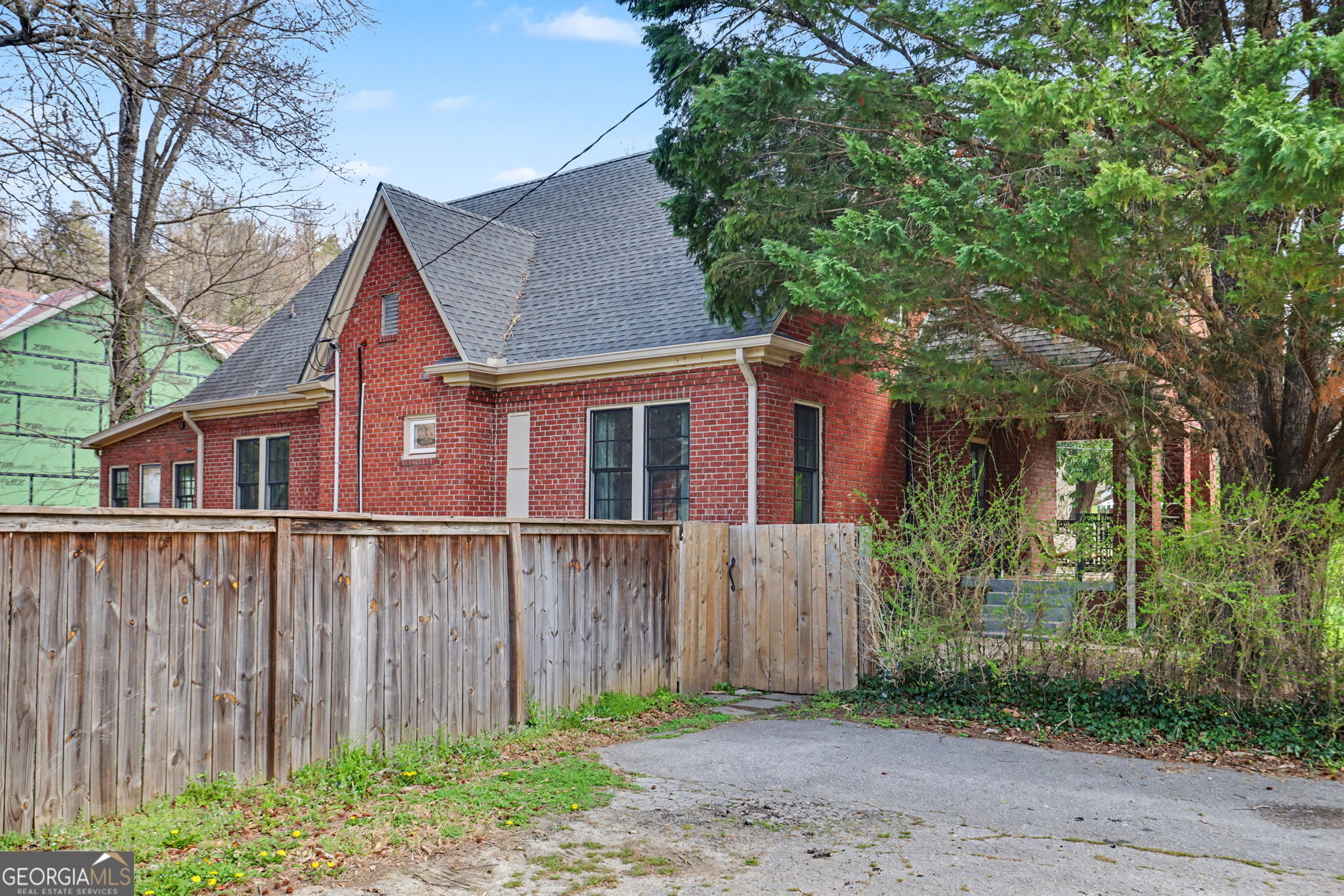 33 Maple Street Property Photo 56