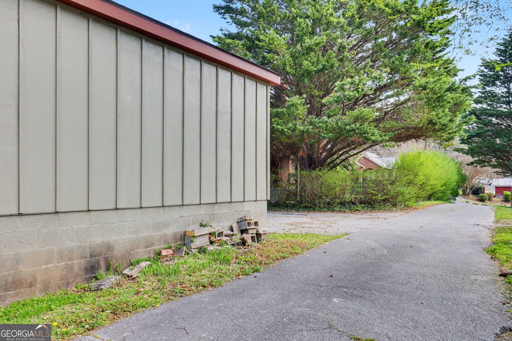 33 Maple Street Property Photo 59