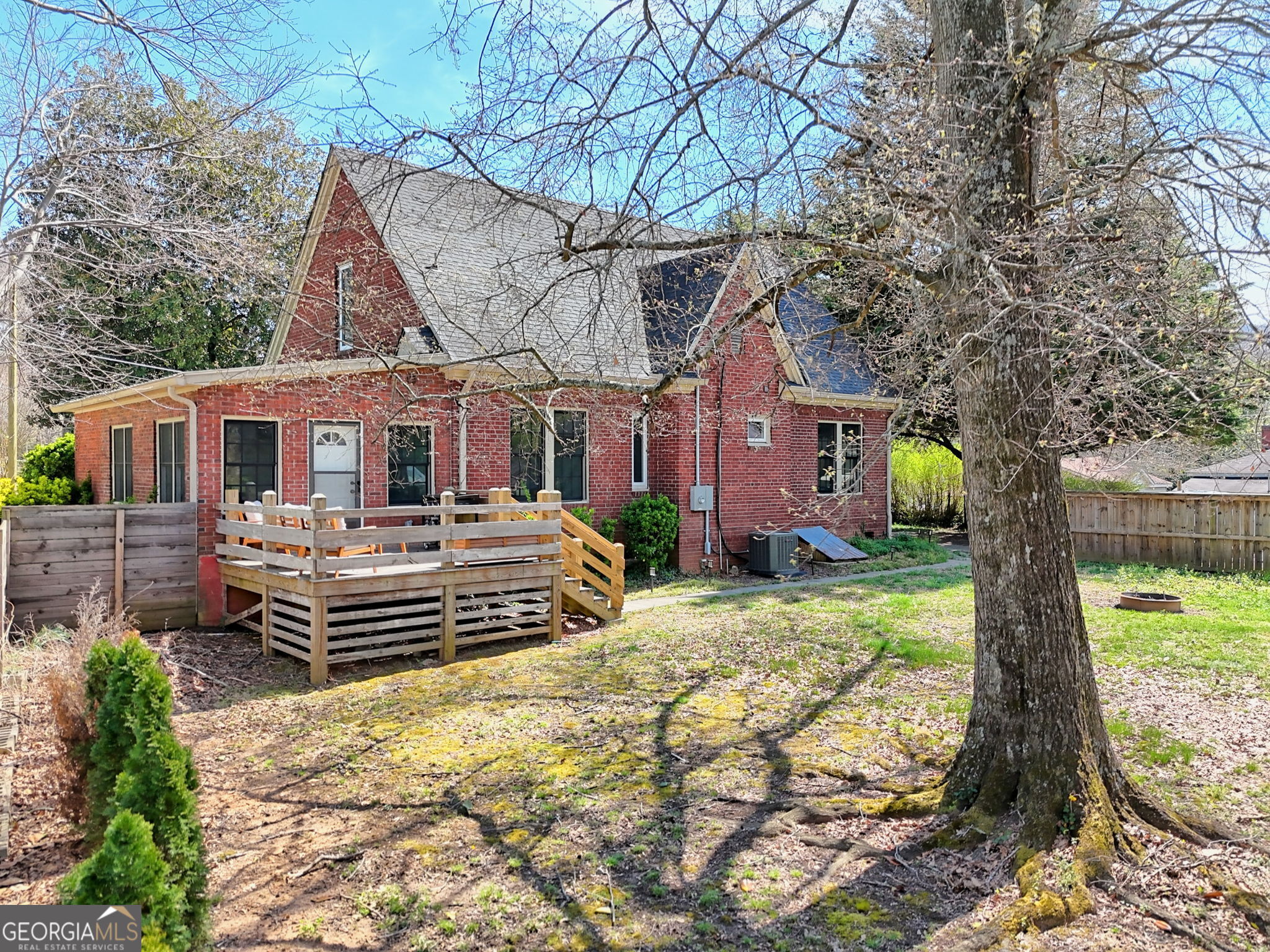 33 Maple Street Property Photo 65