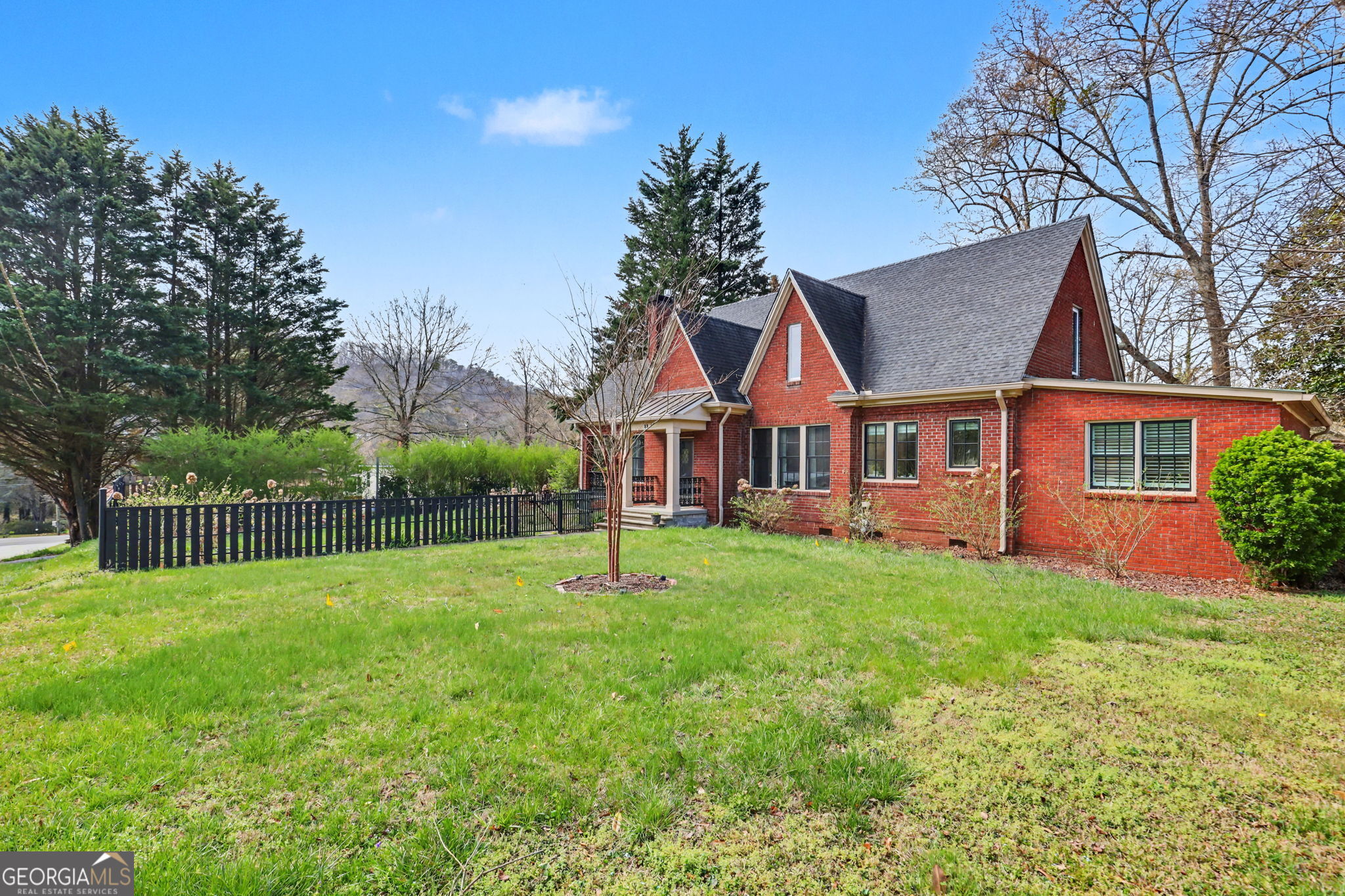 33 Maple Street Property Photo 67