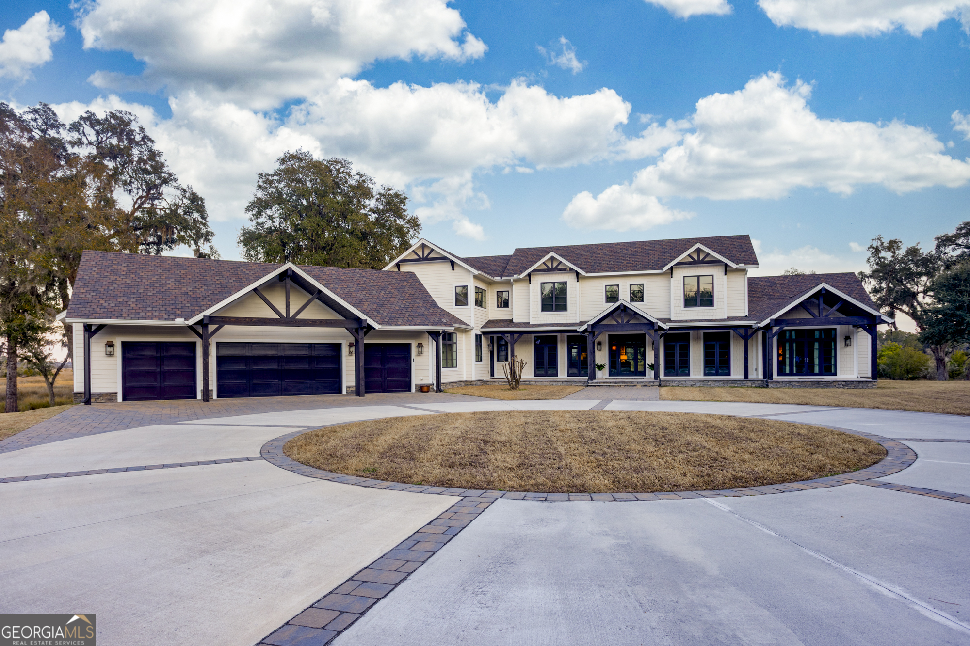 4577 N Coastal Highway Property Photo 2