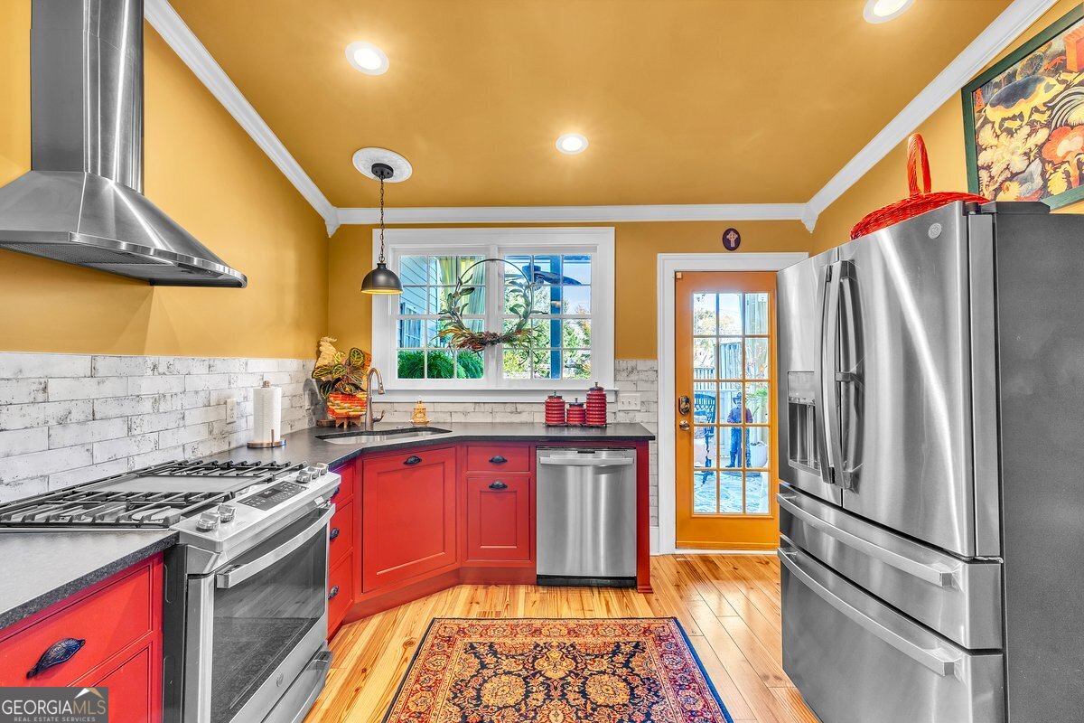 528 E Jones Street Property Photo 17