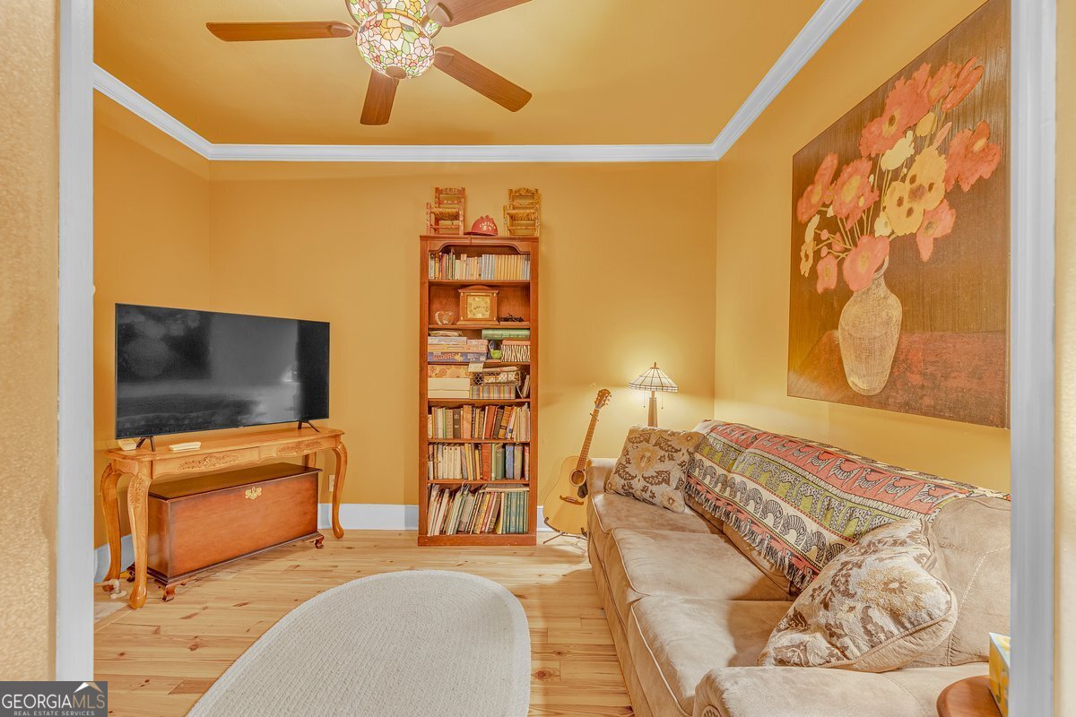 528 E Jones Street Property Photo 40