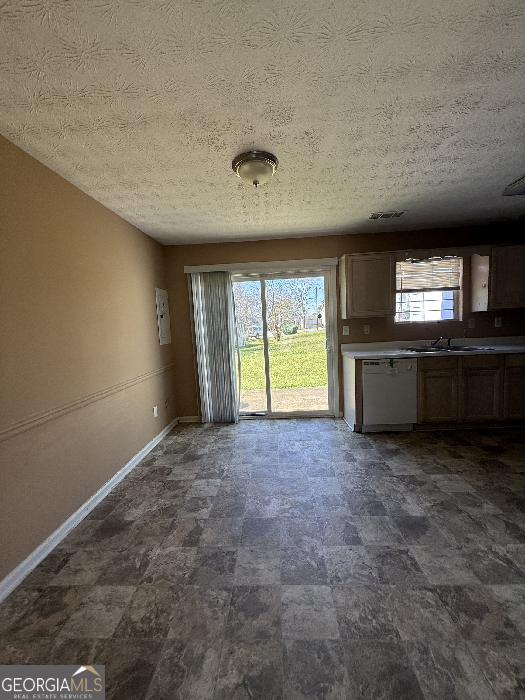 1750 Bob White Lane Se Property Photo 8