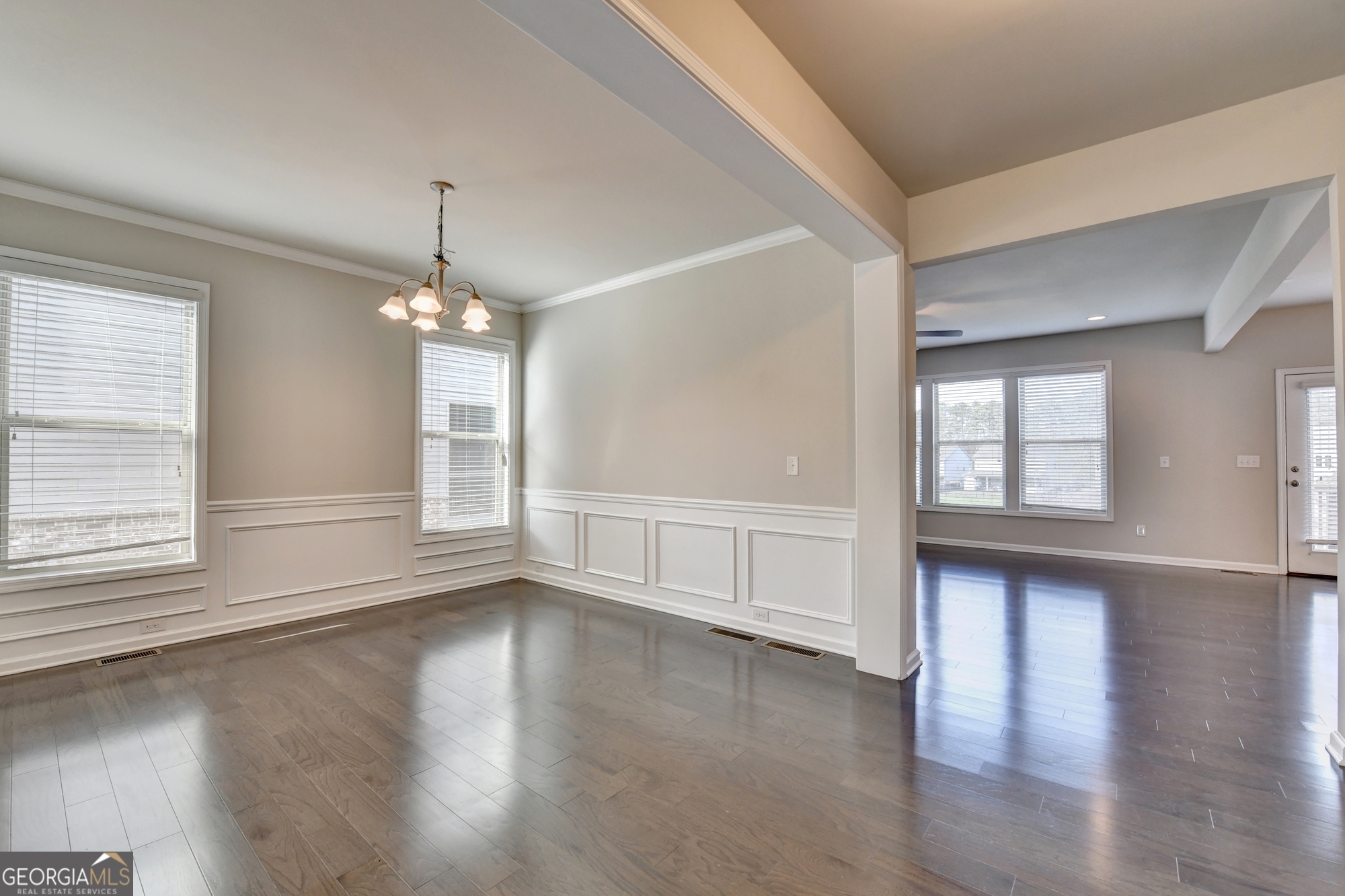 2375 Matlin Way Property Photo 15