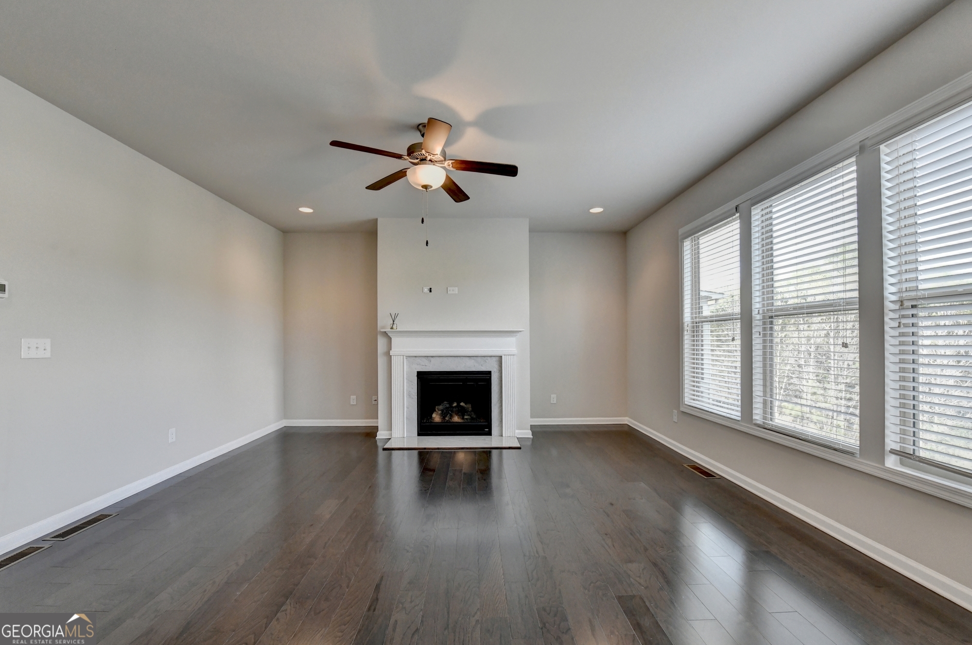 2375 Matlin Way Property Photo 16