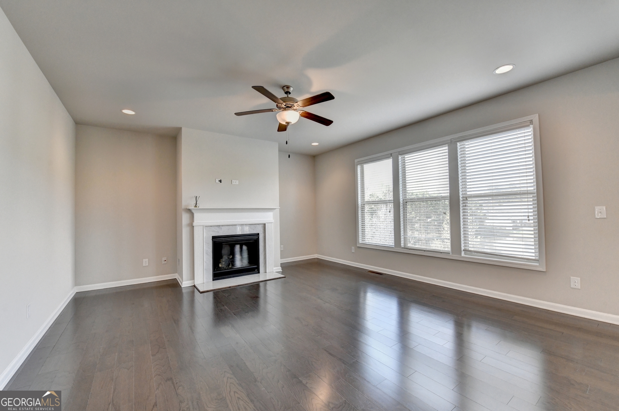 2375 Matlin Way Property Photo 17