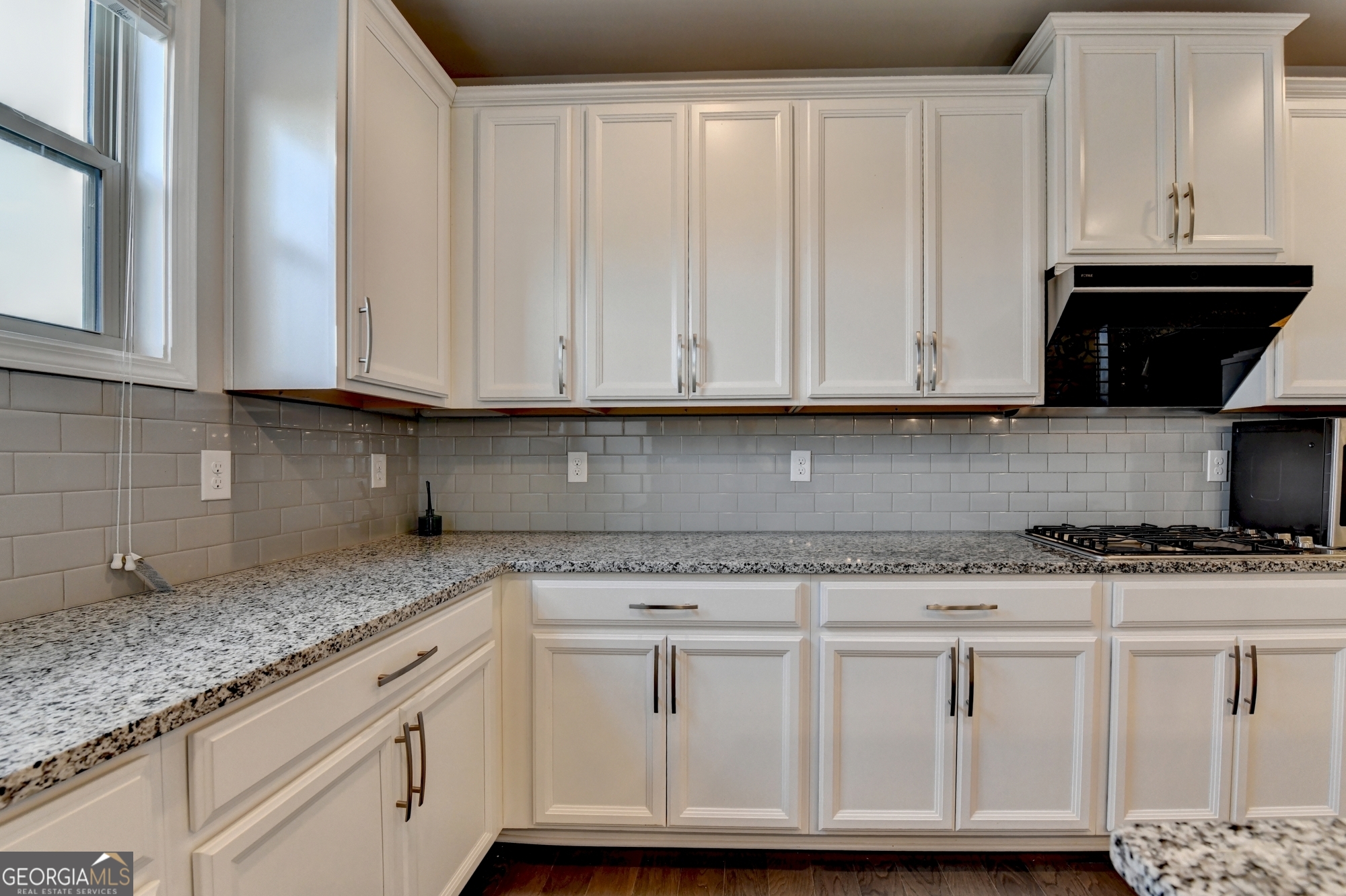 2375 Matlin Way Property Photo 22