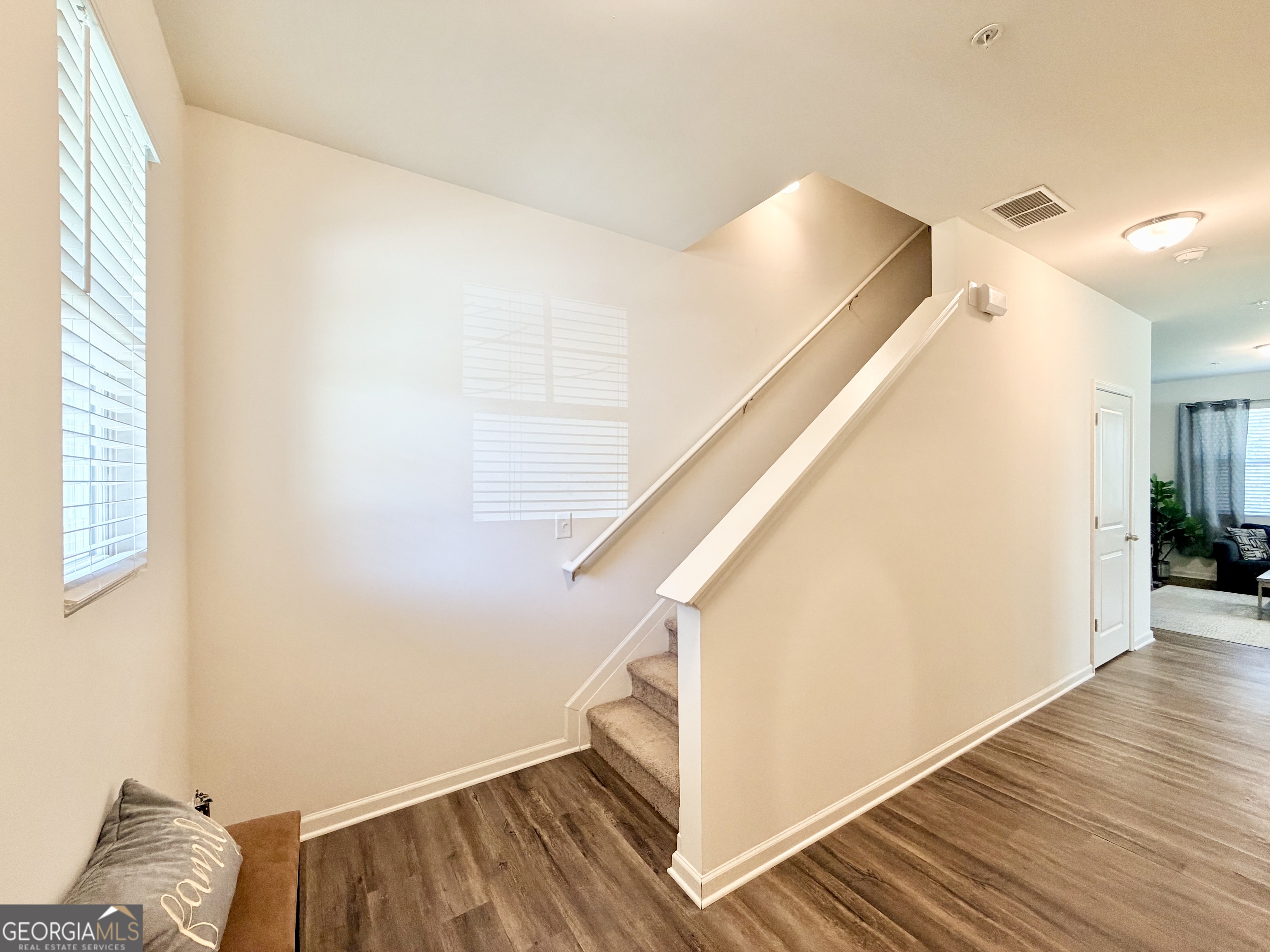 1601 Honeysuckle Path Property Photo 18