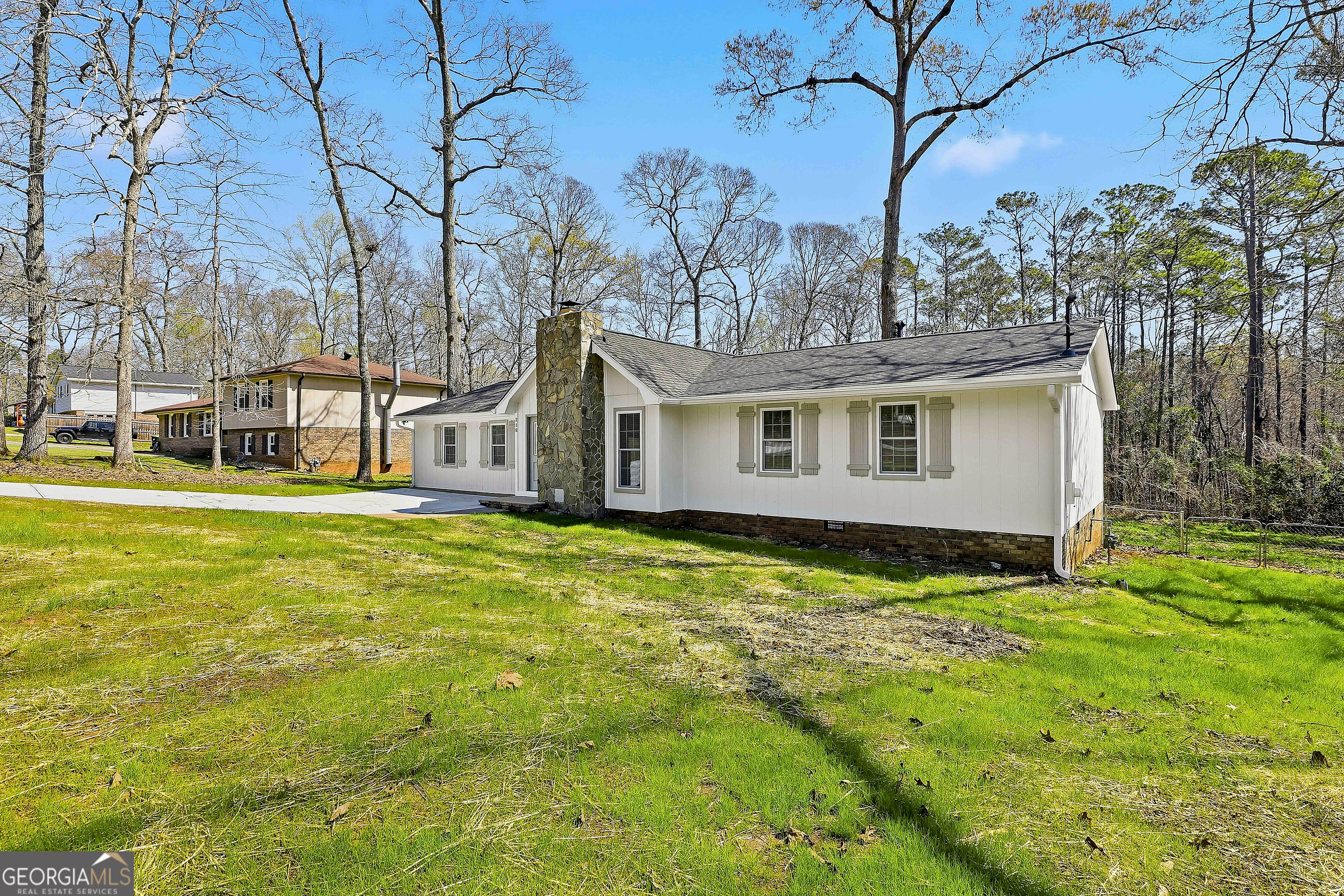 218 Hyde Circle Property Photo 4