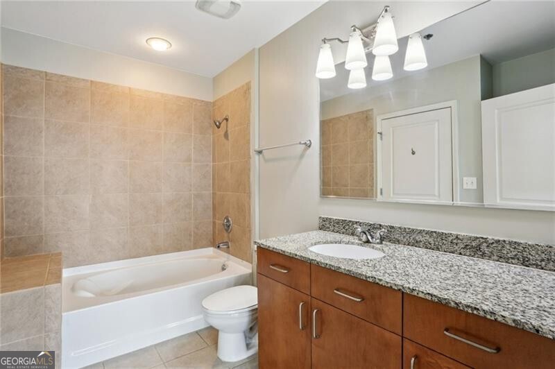 950 W Peachtree Street Nw # 1213 Property Photo 11