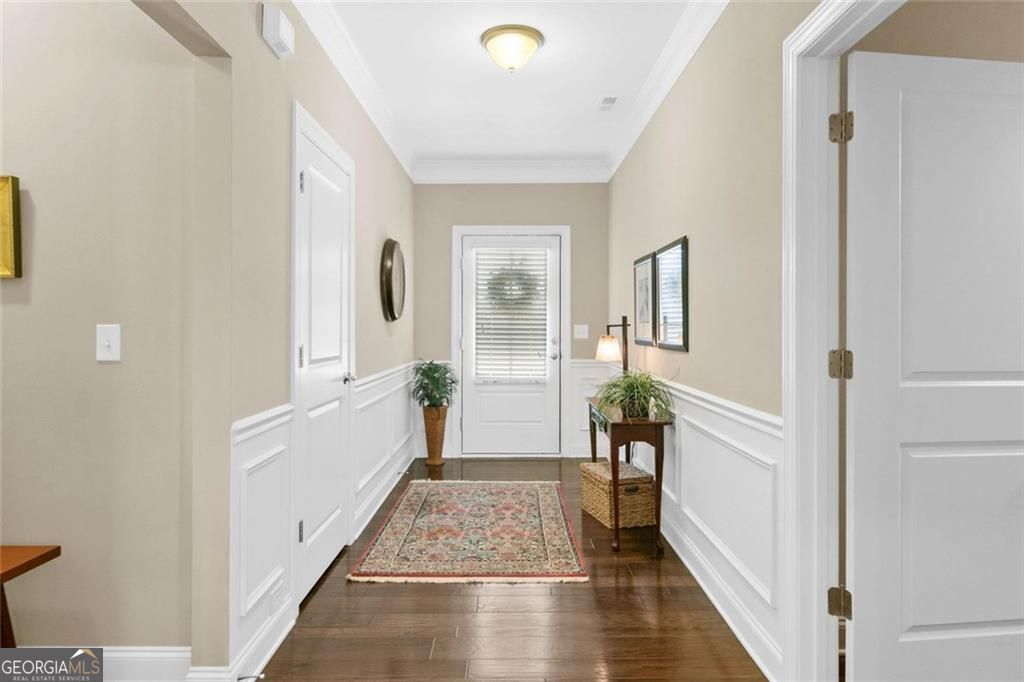 559 Bishopton Street Property Photo 4