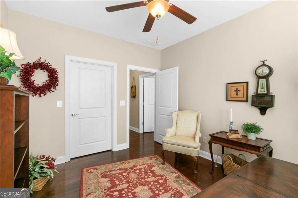 559 Bishopton Street Property Photo 10