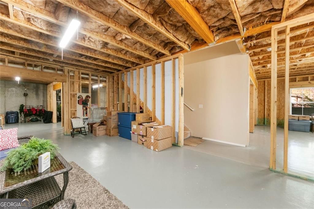 559 Bishopton Street Property Photo 32