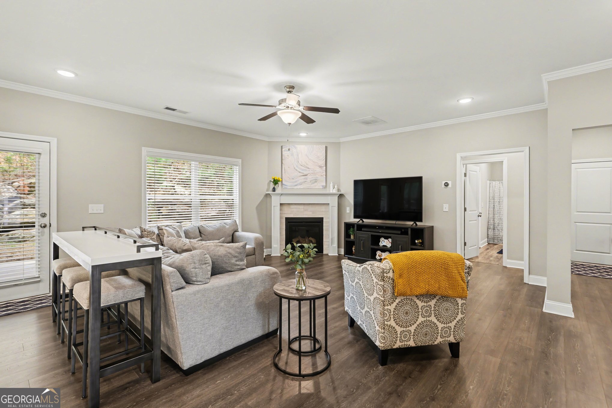 540 Glen Abbey Circle Se Property Photo 4