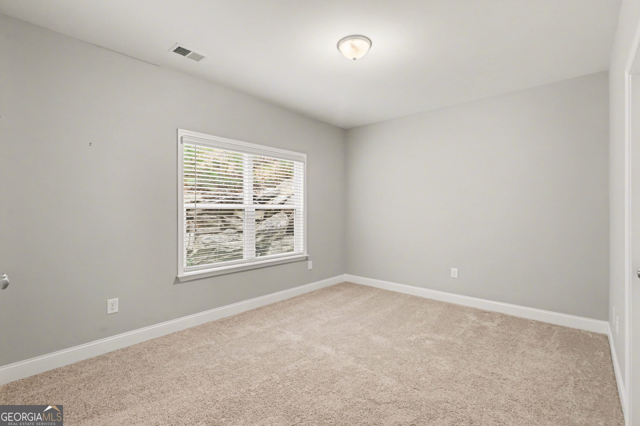 540 Glen Abbey Circle Se Property Photo 27
