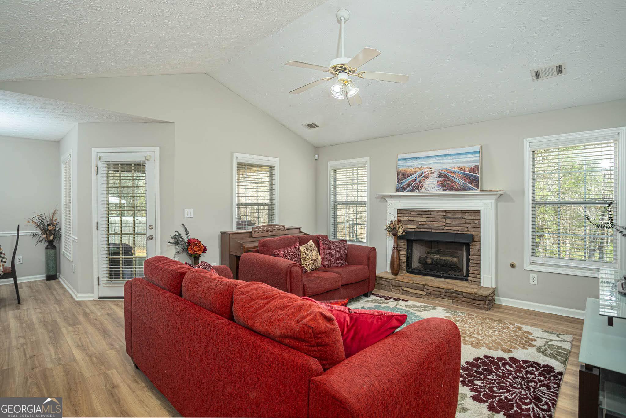 170 Belmont Circle Property Photo 2