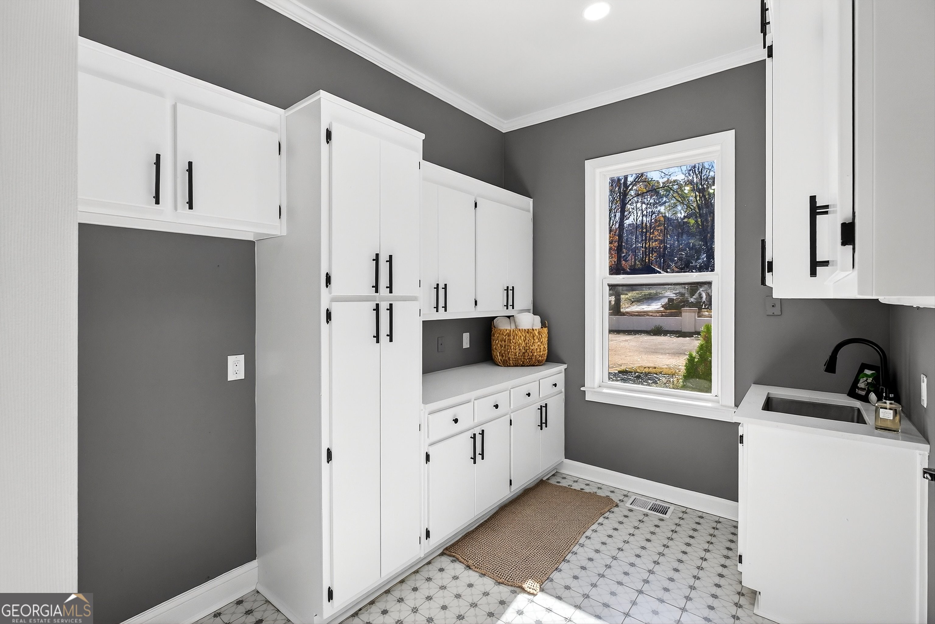 450 Birkdale Drive Property Photo 34
