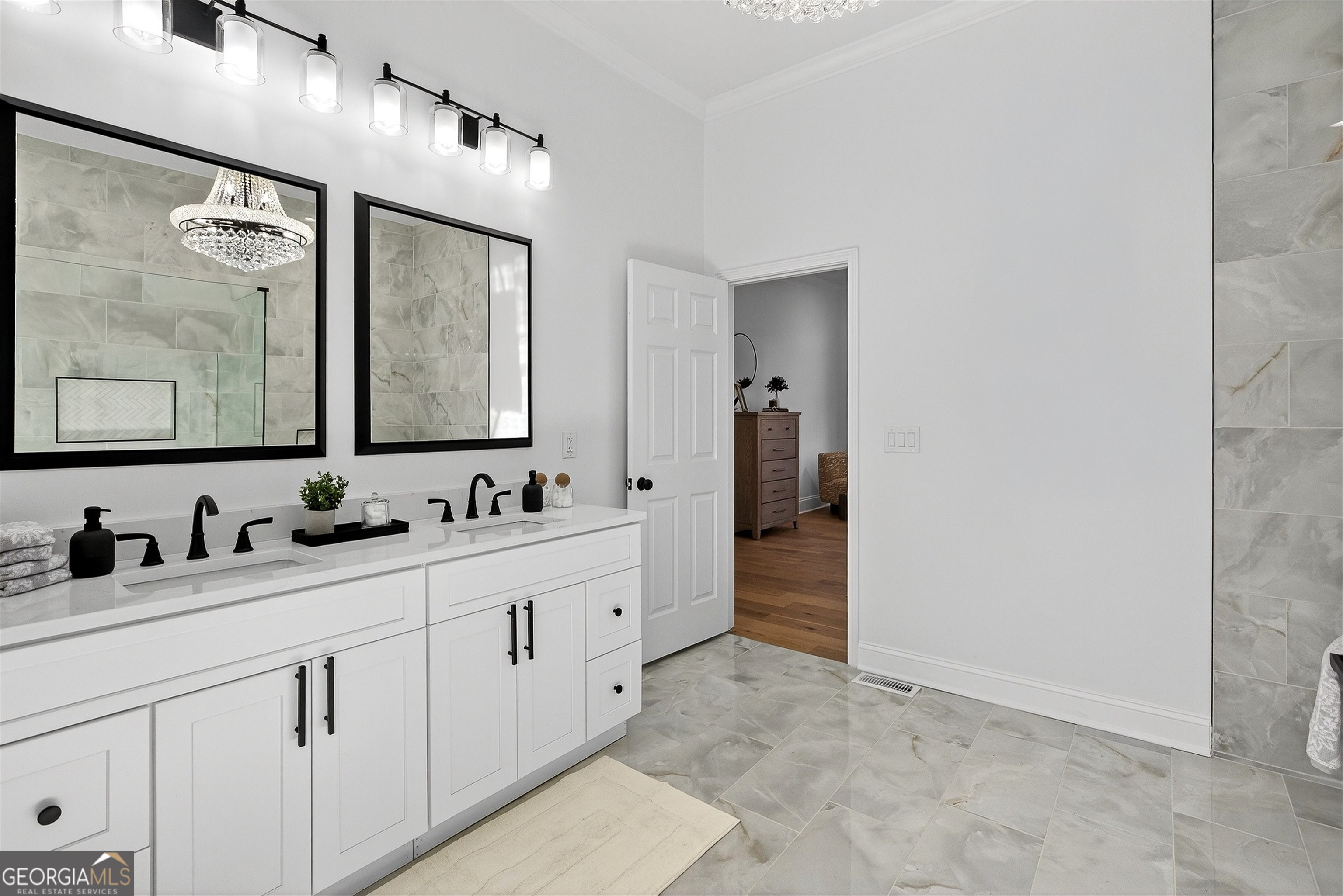 450 Birkdale Drive Property Photo 39