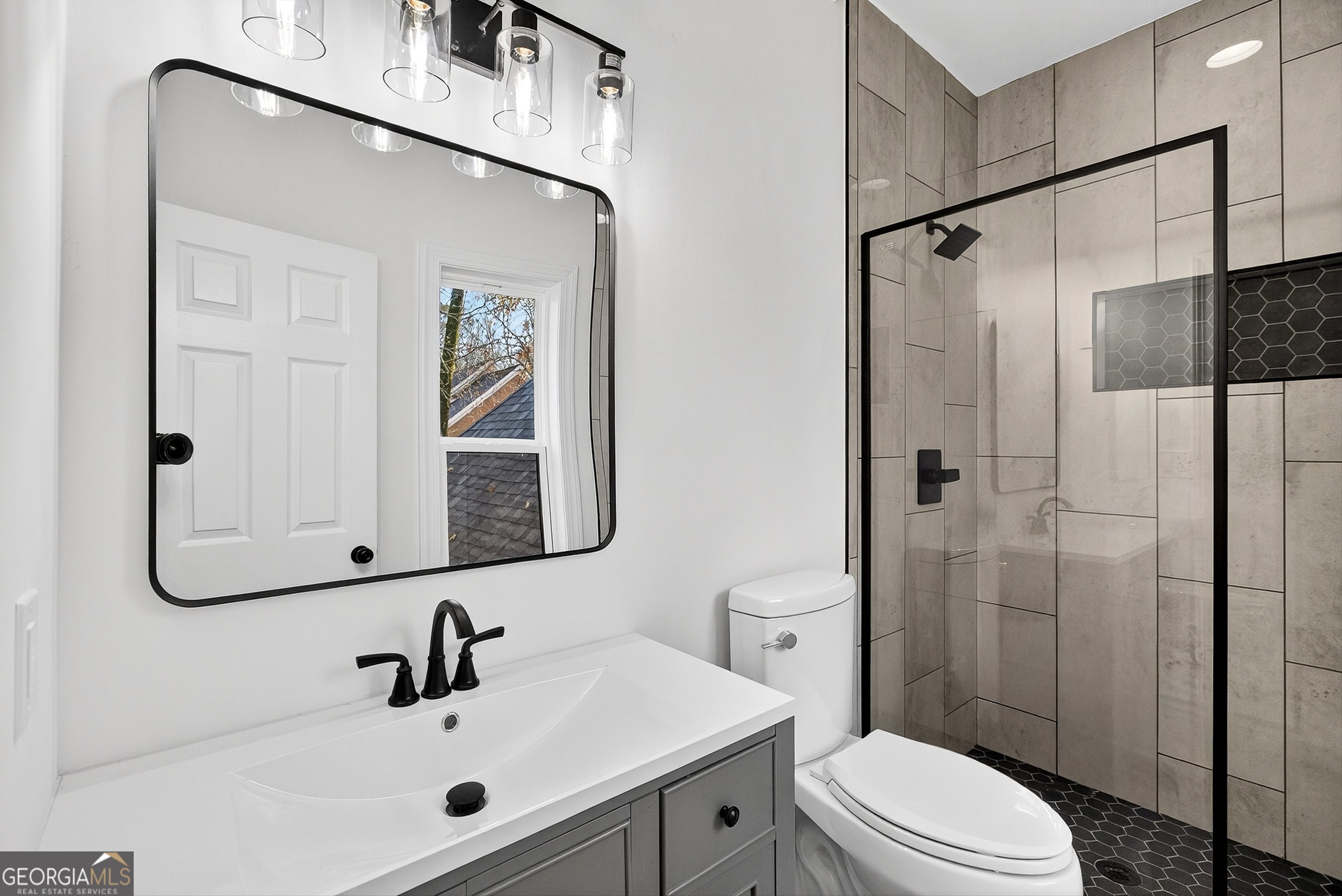 450 Birkdale Drive Property Photo 62