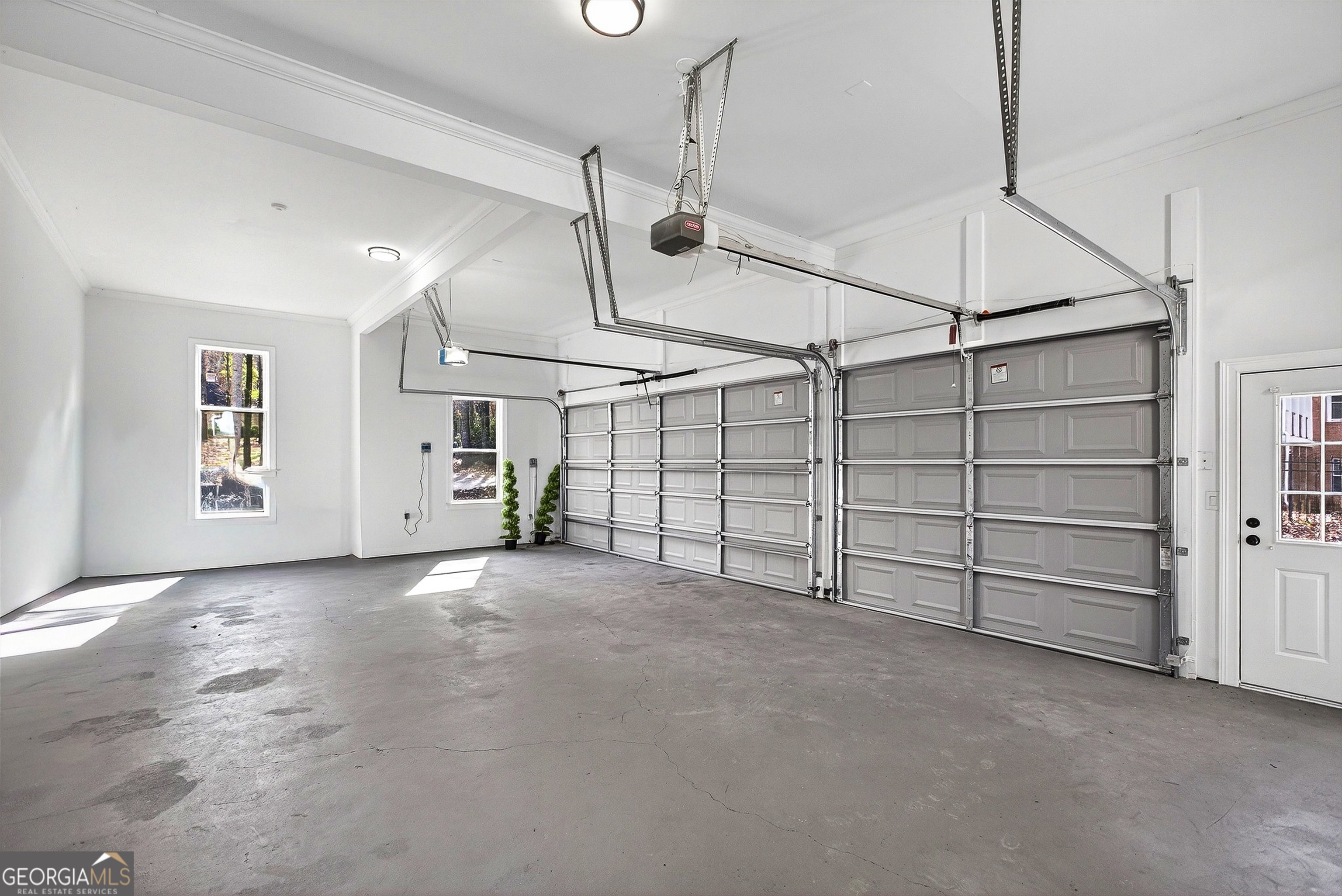 450 Birkdale Drive Property Photo 88