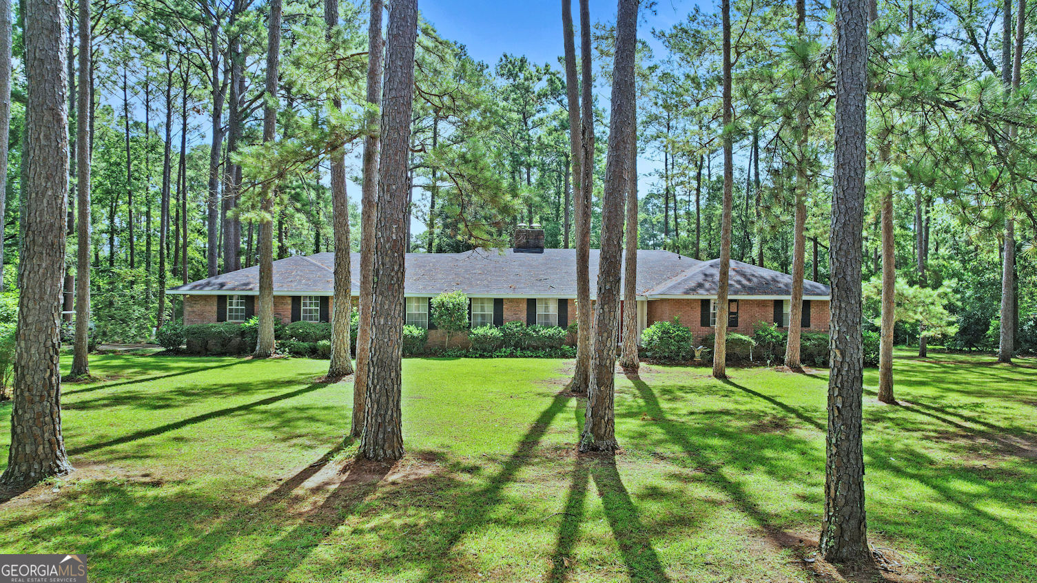 1270 Wadsworth Drive Property Photo 2