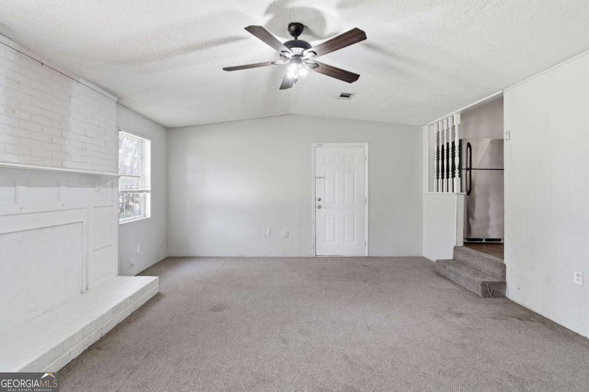 4289 Rex Road Property Photo 8