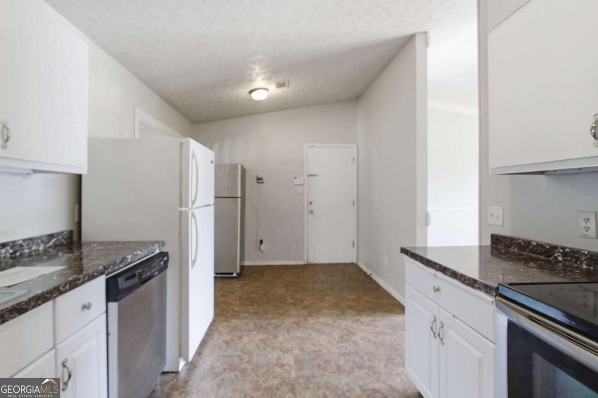 4289 Rex Road Property Photo 10