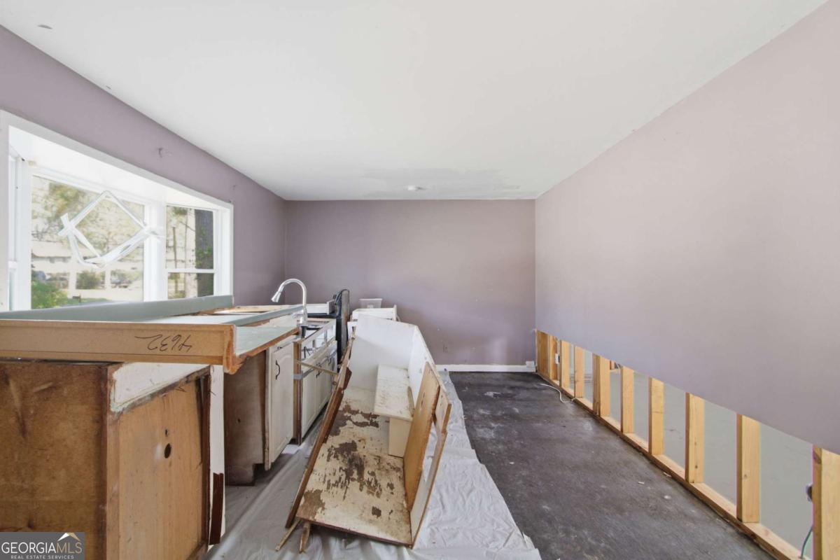 2459 Rockknoll Drive Property Photo 8