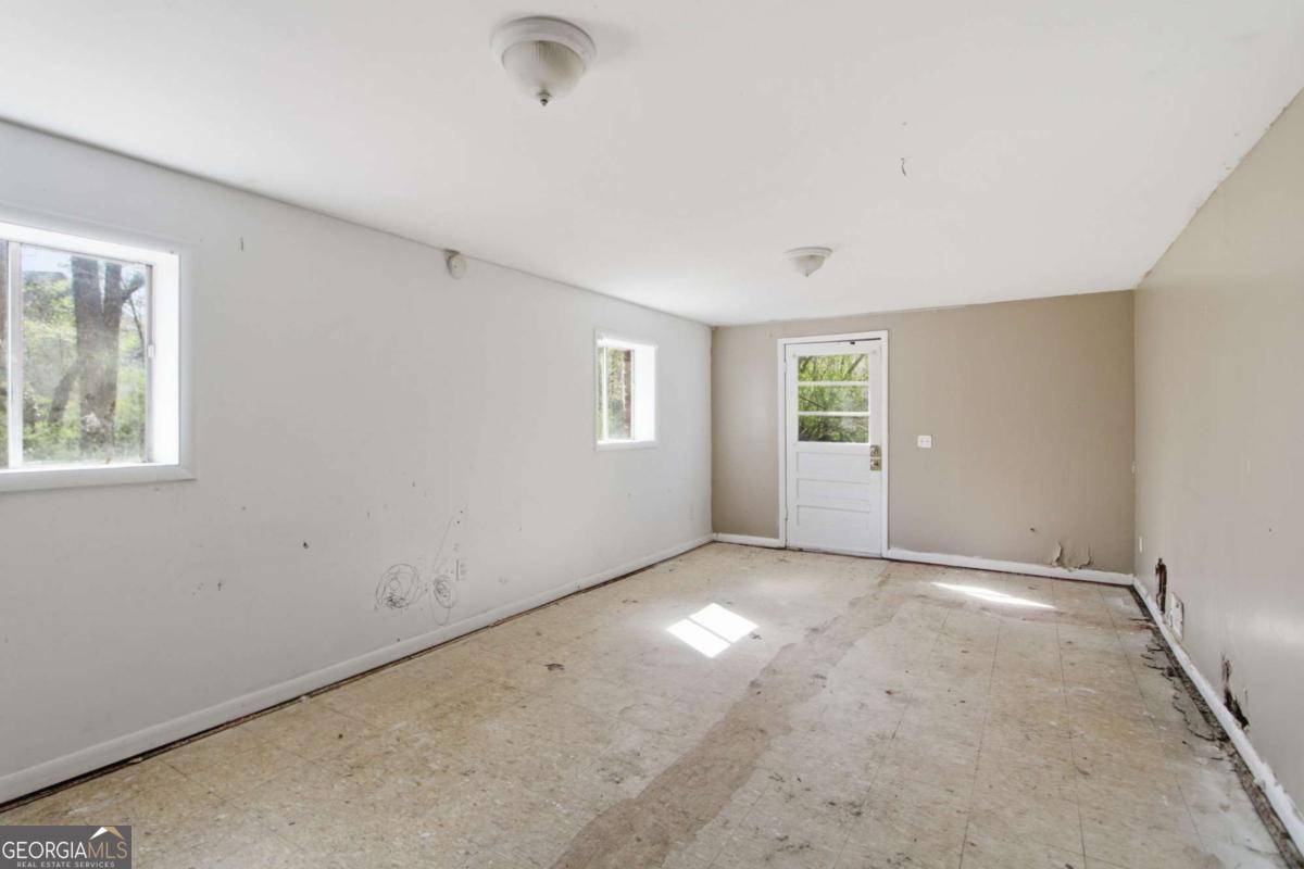 2459 Rockknoll Drive Property Photo 10