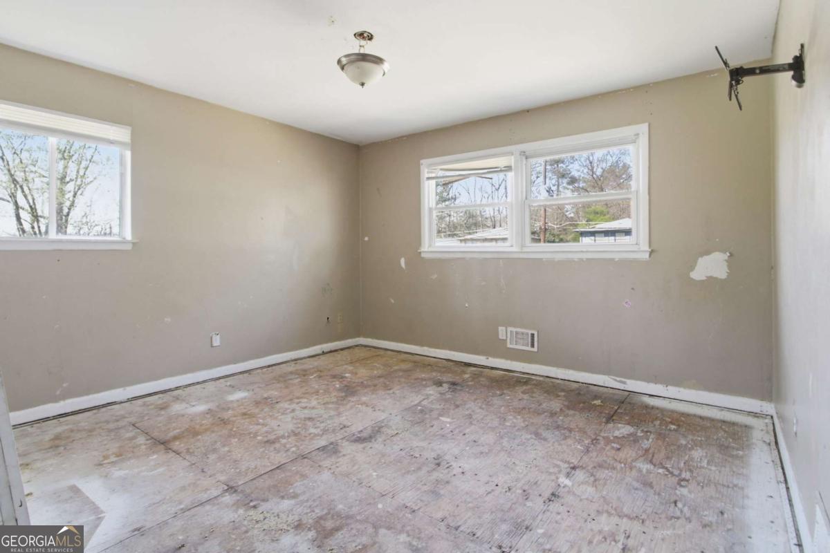 2459 Rockknoll Drive Property Photo 15