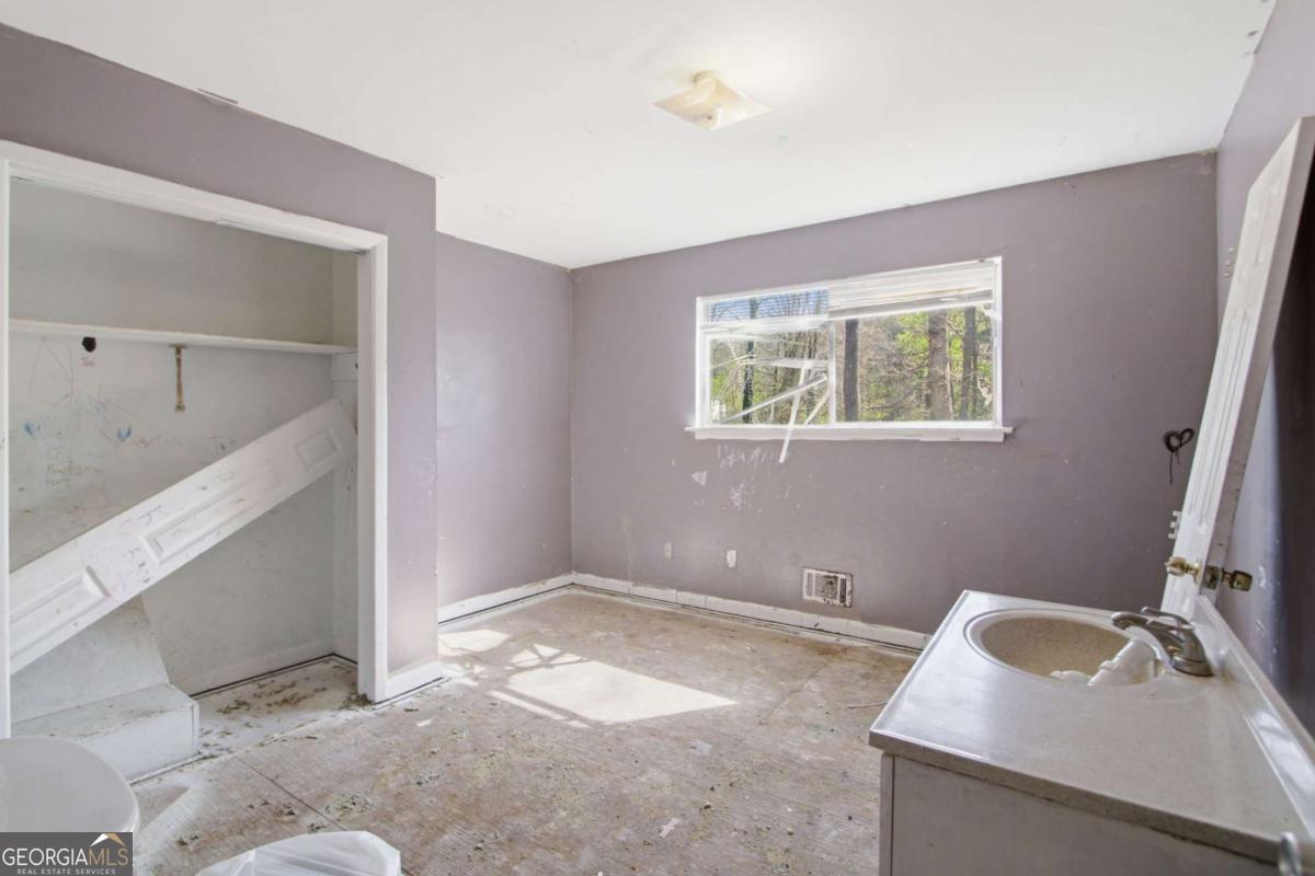 2459 Rockknoll Drive Property Photo 17
