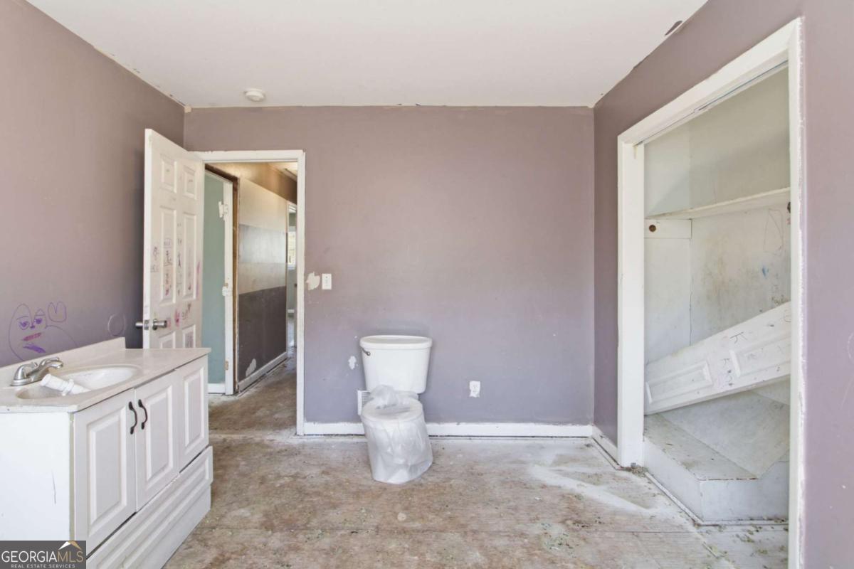 2459 Rockknoll Drive Property Photo 18