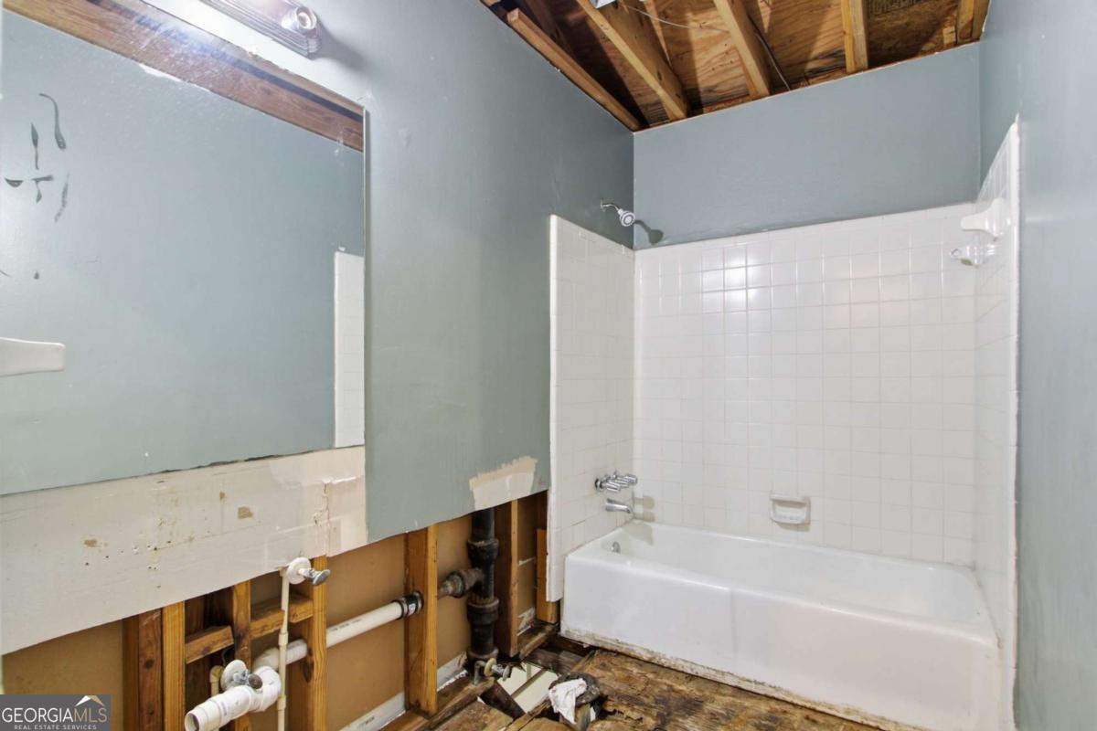 2459 Rockknoll Drive Property Photo 20