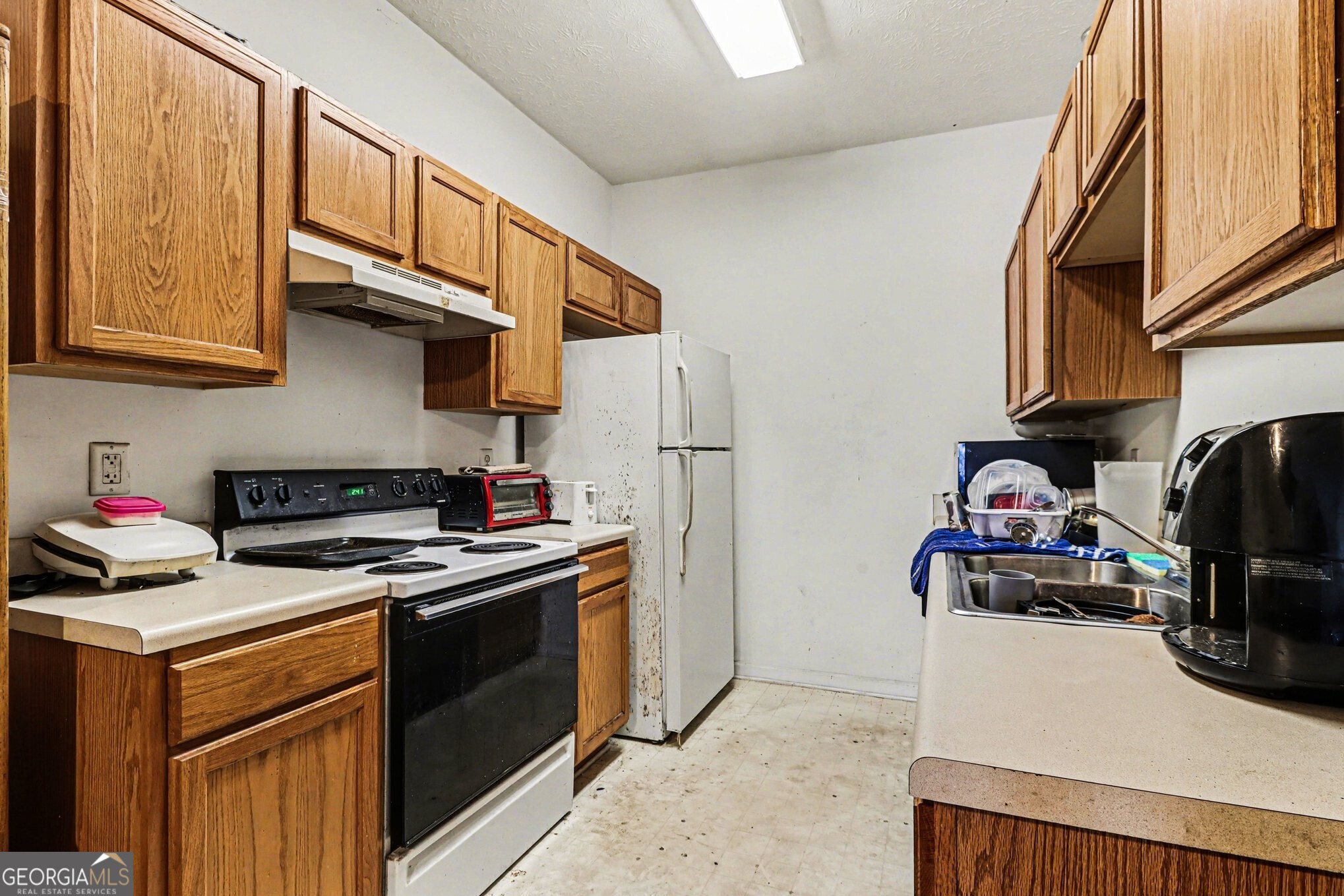 742 Boston Common Property Photo 8