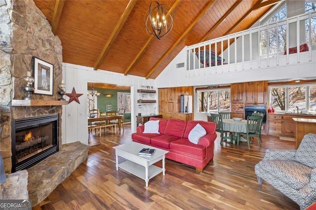 360 Locust Trail Property Photo 14