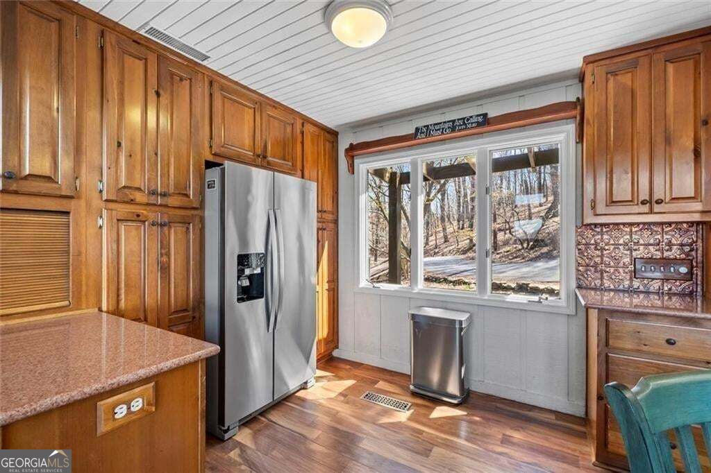 360 Locust Trail Property Photo 18