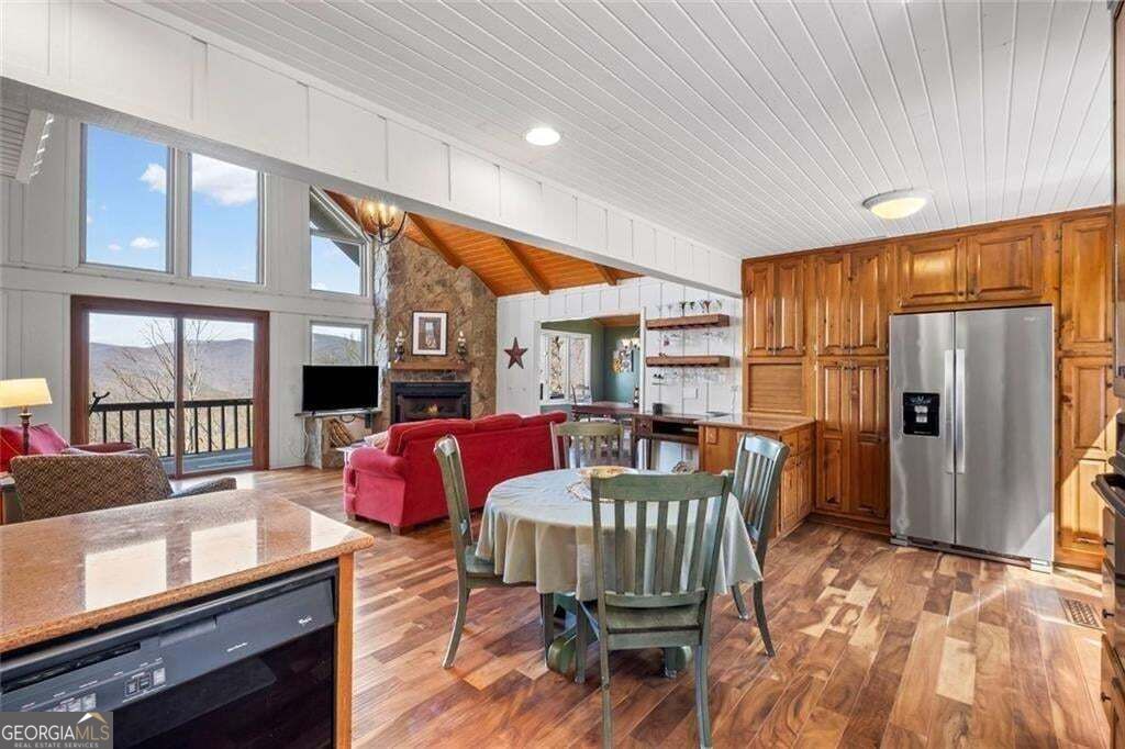 360 Locust Trail Property Photo 19